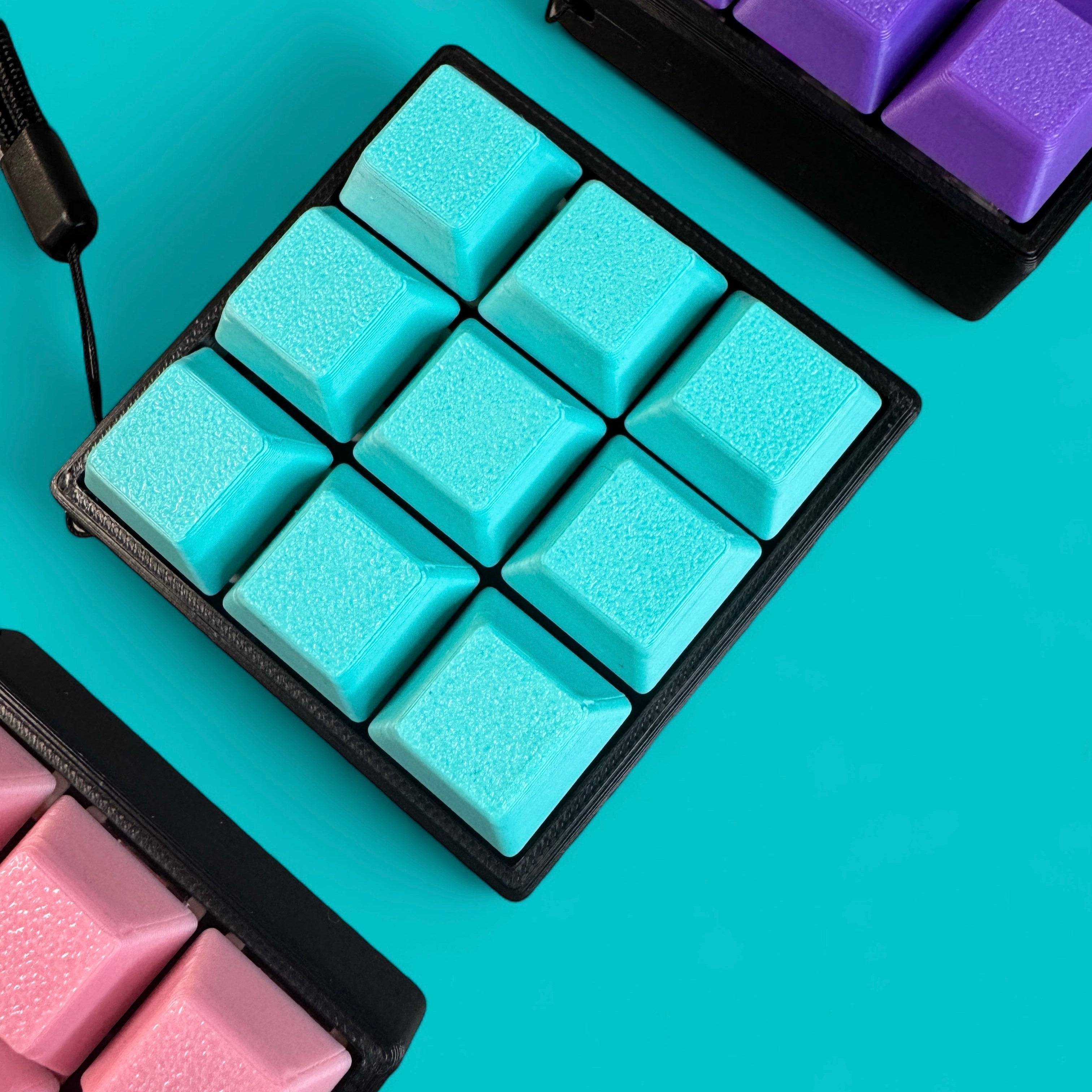 9 Key Mechanical Keyboard Clicker Keychain
