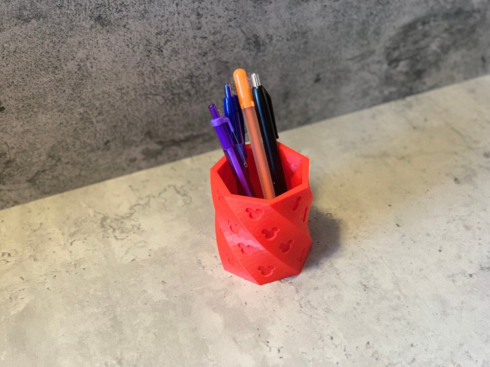 Mouse Twisted Pen and Pencil Holder
