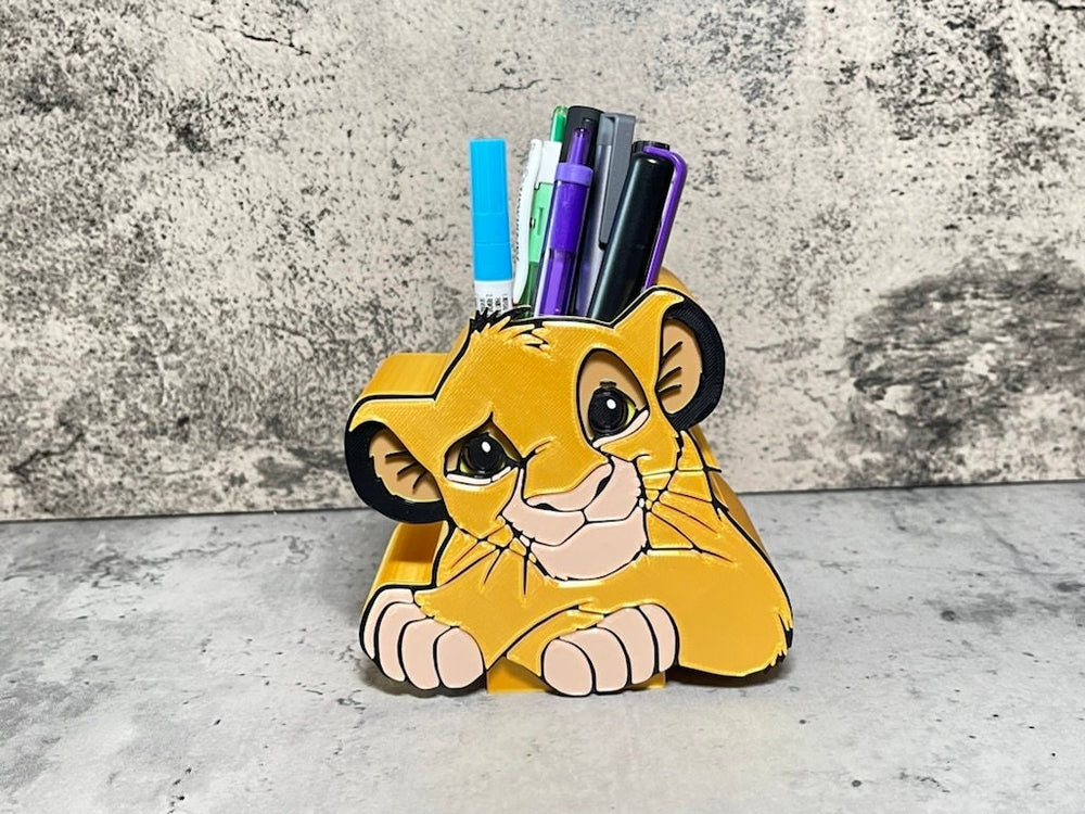 Brave Lion Pen Holder