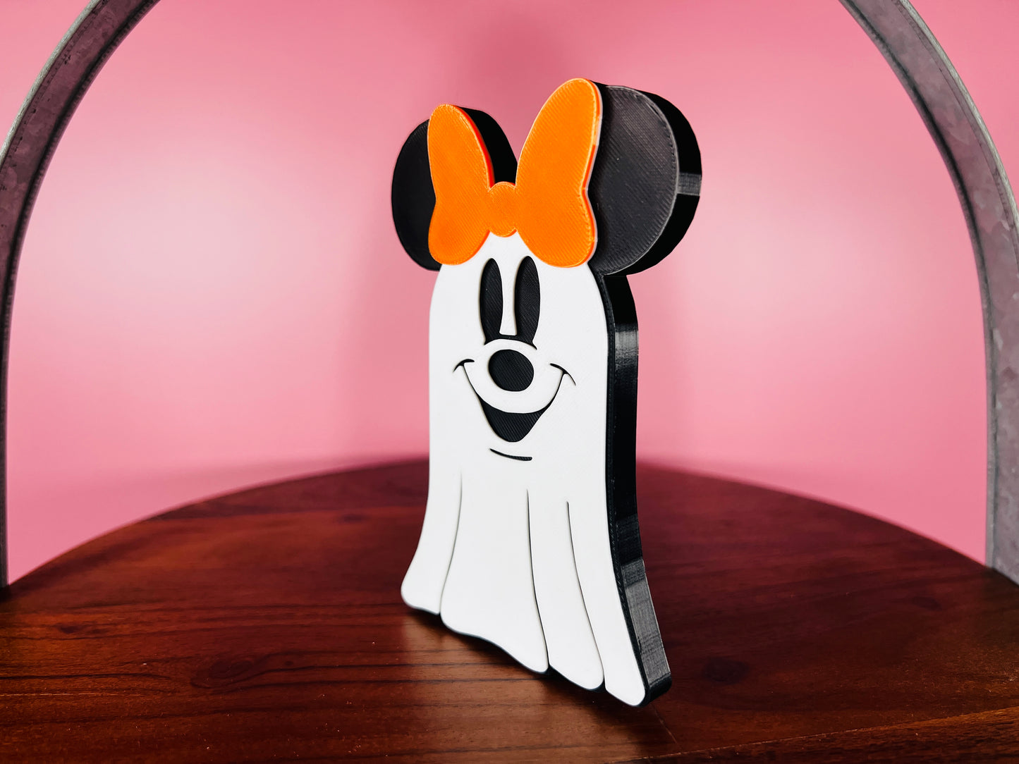 
                  
                    Ghost Mouse with Bow Decoration
                  
                
